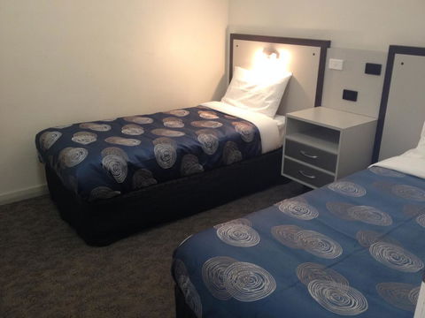 The Central Hotel Motel Lakes Entrance - Grafton Accommodation 2