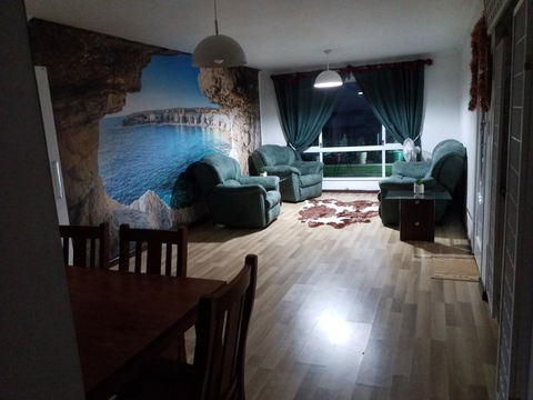 The DOLPHIN PLACE - Grafton Accommodation 1