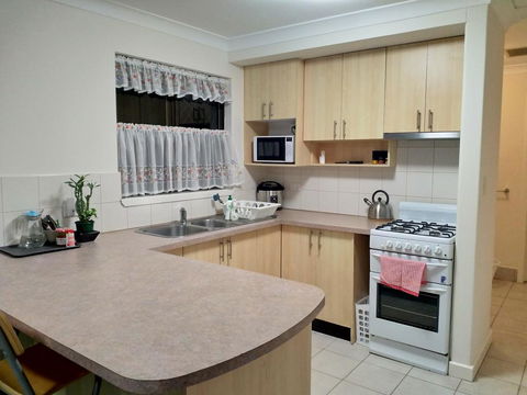 The Fawzi Holiday Home Perth - Grafton Accommodation 3
