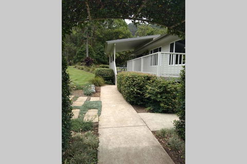 The Greenhouse - Grafton Accommodation 0