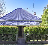 The Grey House - Grafton Accommodation