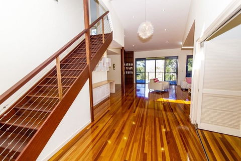 The Holiday House - Grafton Accommodation 0