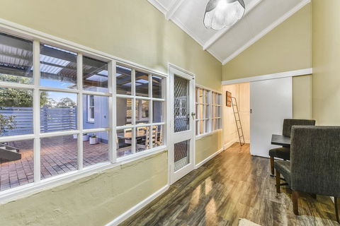 The Jazz B&B - Grafton Accommodation 2