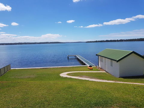 The Lake Escape - Grafton Accommodation 0