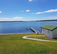 The Lake Escape - Grafton Accommodation