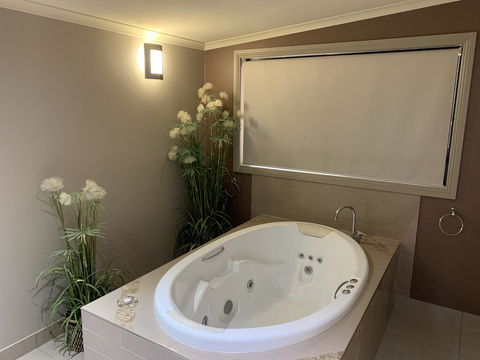 The Lodges Two - Grafton Accommodation 2