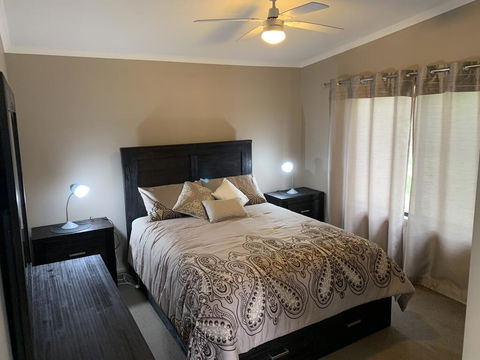 The Lodges Two - Grafton Accommodation 3
