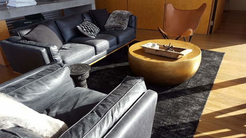 The Longhouse - Suite 3 - Grafton Accommodation 3