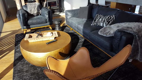 The Longhouse - Suite 3 - Grafton Accommodation 2