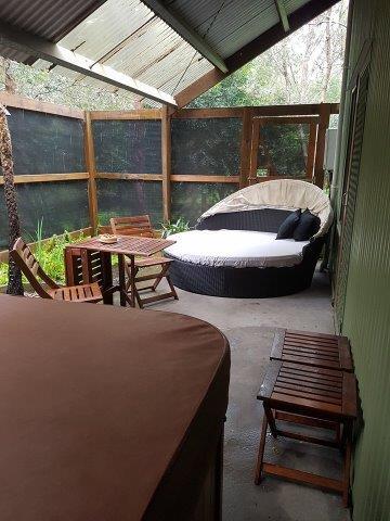 The Oasis At One Mile Beach - Grafton Accommodation 3