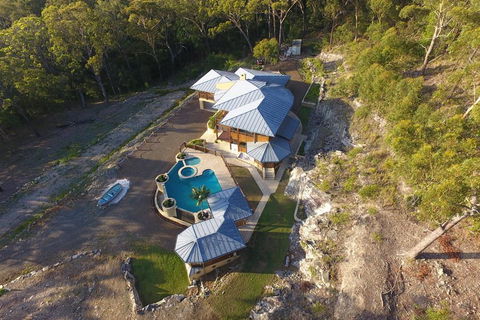 The Pool House - Grafton Accommodation 0