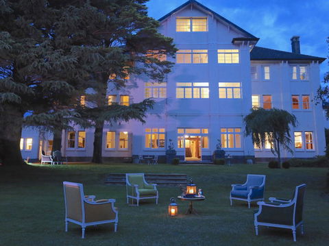 The Robertson Hotel - Grafton Accommodation 0