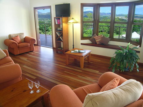 The Summit Bed & Breakfast - Grafton Accommodation 0