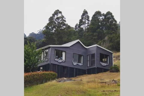 The Tin Dragon - Grafton Accommodation 0