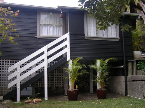 The Tree House, 6 Gowing Street - Grafton Accommodation 0