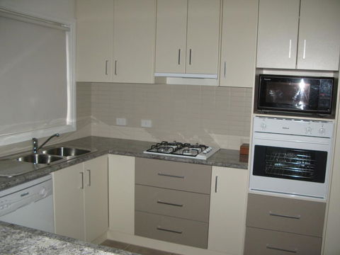 The Villa Kyabram - Grafton Accommodation 2