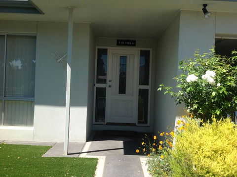 The Villa Kyabram - Grafton Accommodation 1