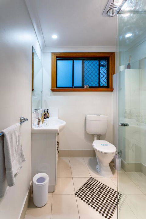 The Village B&B - Grafton Accommodation 3