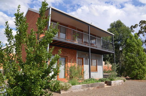 The Wicked Villa - Grafton Accommodation 1
