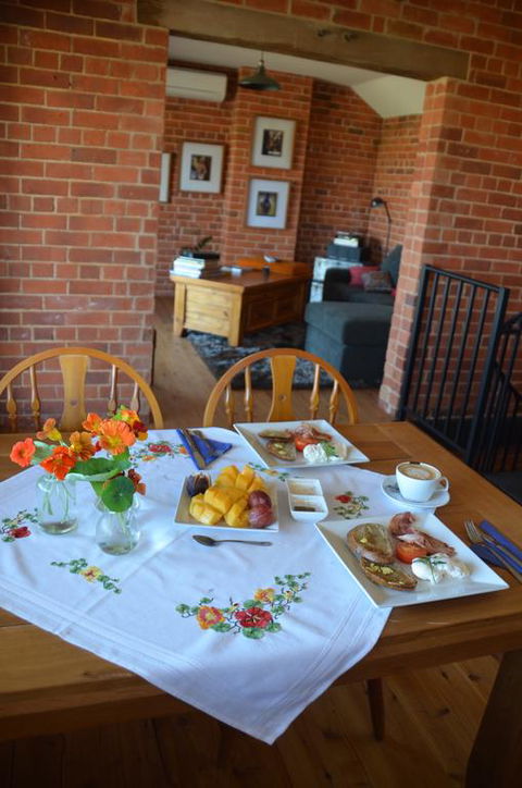 The Wicked Villa - Grafton Accommodation 3