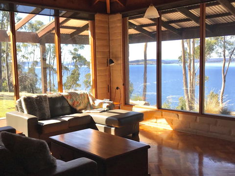 Tinderbox Cliff House - Grafton Accommodation 2