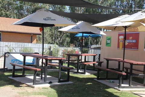 Tocumwal Hotel Motel (The Palms) - Grafton Accommodation 2