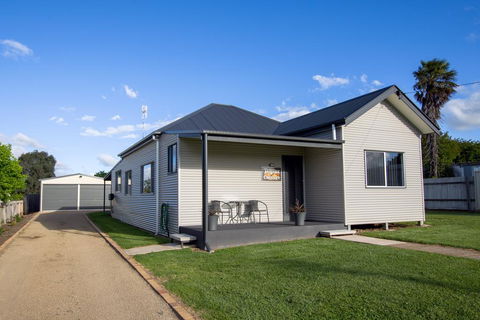 Topaz Cottage - Grafton Accommodation 0