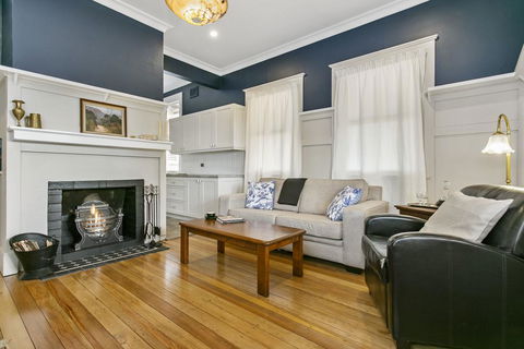 Toria Views - Grafton Accommodation 2