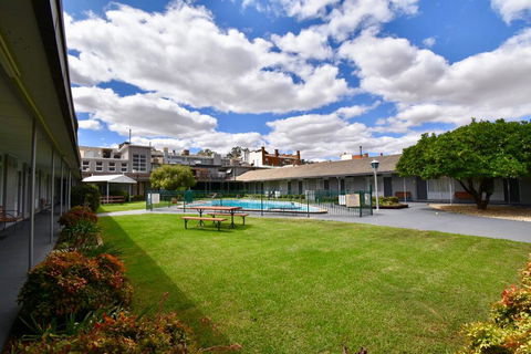 Townhouse Motel Cowra - Grafton Accommodation 2