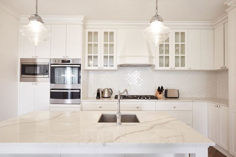 Tranquil Location With An Even Better View - Grafton Accommodation 2