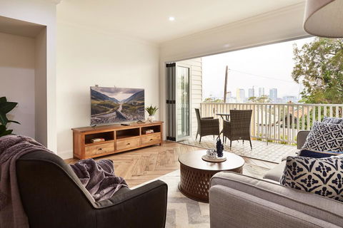 Tranquil Location With An Even Better View - Grafton Accommodation 3