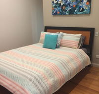 Treehouse Retreat - Grafton Accommodation