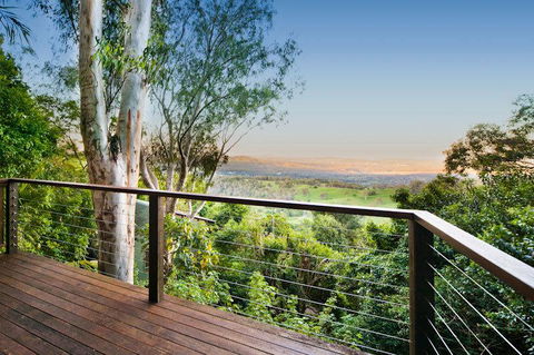 Treetops Seaview Montville - Grafton Accommodation 1