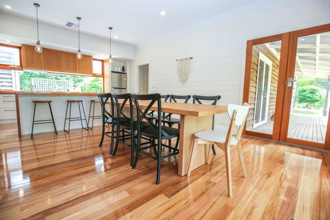 Two Oaks - Grafton Accommodation 2