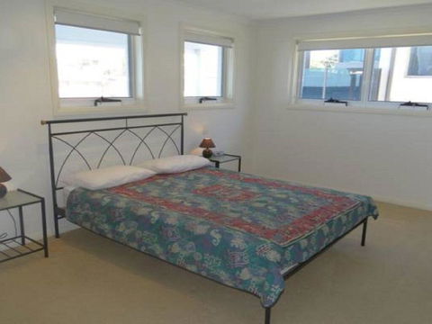 Ultimate Beach House' 19a Graham Street - Views , Peace & Quiet - Grafton Accommodation 1