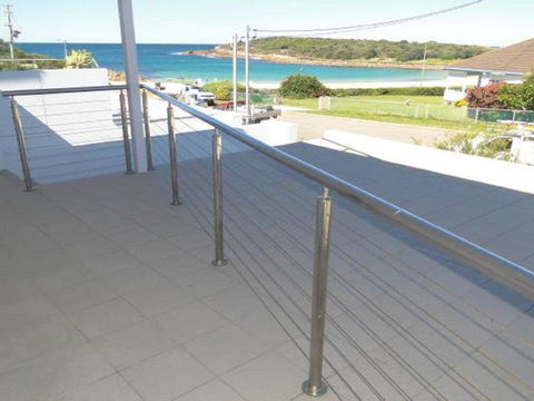 Ultimate Beach House' 19a Graham Street - Views , Peace & Quiet - Grafton Accommodation 3