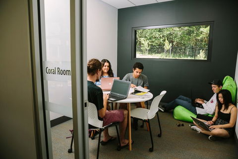 UniLodge John Grey Hall - Grafton Accommodation 2