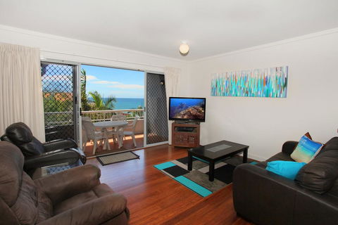 Unit 9, Coolum Blueseas Apartments, 59-61 Coolum Tce, Coolum Beach, 400 BOND, LINEN INCLUDED - Grafton Accommodation 2