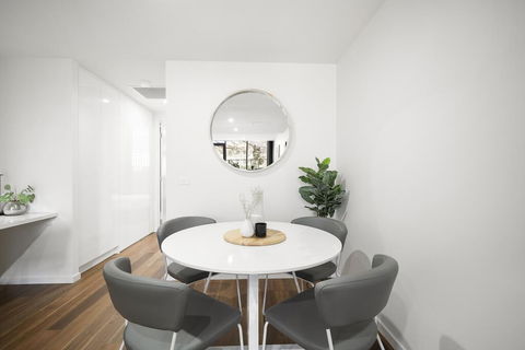 Urban Rest - Founders Lane - Grafton Accommodation 3