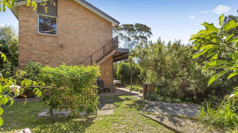 VIEWS AT MCCRAE..... - Grafton Accommodation 2