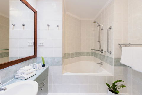 Villa Beach Palm Cove - Grafton Accommodation 3