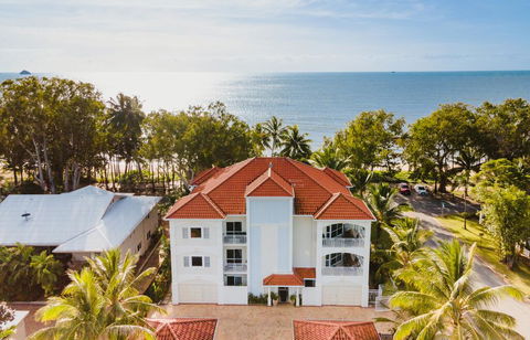 Villa Beach Palm Cove - Grafton Accommodation 0