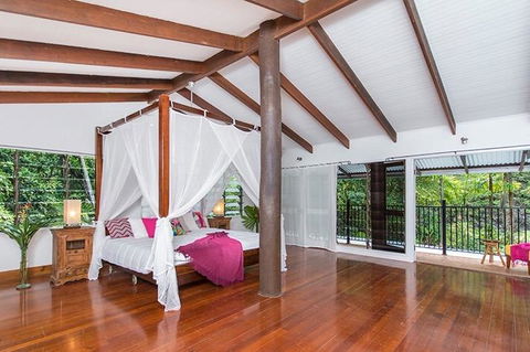 Villa Zena - Grafton Accommodation 2
