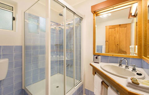 Vineyard Cottages - Grafton Accommodation 2