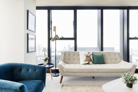 Wake To Eureka Tower Views From Prestigious Collins St - Grafton Accommodation 0