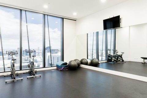 Wake To Eureka Tower Views From Prestigious Collins St - Grafton Accommodation 3
