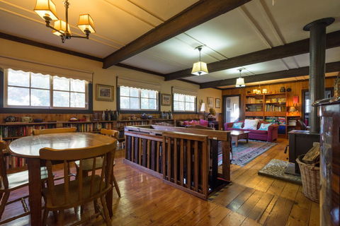 Walhalla Coach House - Grafton Accommodation 3