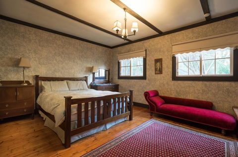 Walhalla Coach House - Grafton Accommodation 1