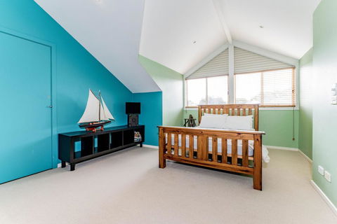 WALKIN' ON SUNSHINE - Grafton Accommodation 2