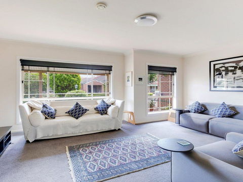Walling-Clifton Gardens - Backing Onto Golf Course - Grafton Accommodation 0